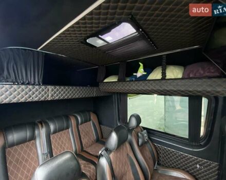 Белый Мерседес Sprinter, объемом двигателя 2.14 л и пробегом 660 тыс. км за 25900 $, фото 2 на Automoto.ua