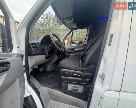Белый Мерседес Sprinter, объемом двигателя 2.2 л и пробегом 420 тыс. км за 20900 $, фото 38 на Automoto.ua