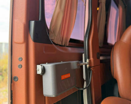 Білий Мерседес Sprinter, об'ємом двигуна 2.14 л та пробігом 880 тис. км за 23000 $, фото 5 на Automoto.ua