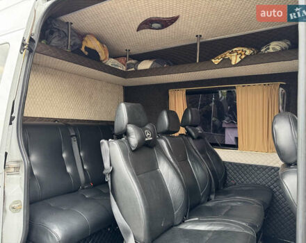 Белый Мерседес Sprinter, объемом двигателя 3 л и пробегом 200 тыс. км за 40000 $, фото 10 на Automoto.ua