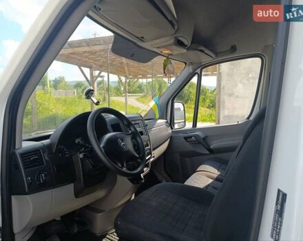 Белый Мерседес Sprinter, объемом двигателя 2.2 л и пробегом 352 тыс. км за 25600 $, фото 16 на Automoto.ua