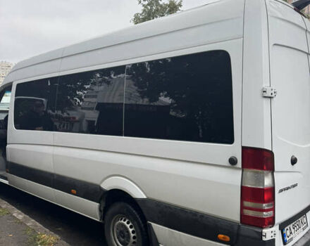 Белый Мерседес Sprinter, объемом двигателя 2.14 л и пробегом 785 тыс. км за 25150 $, фото 3 на Automoto.ua