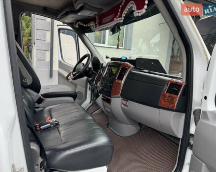 Белый Мерседес Sprinter, объемом двигателя 3 л и пробегом 200 тыс. км за 40000 $, фото 8 на Automoto.ua