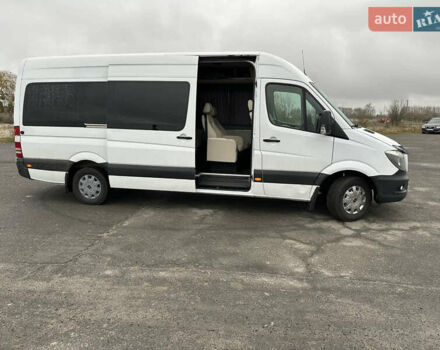 Белый Мерседес Sprinter, объемом двигателя 3.22 л и пробегом 700 тыс. км за 22000 $, фото 5 на Automoto.ua