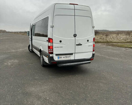 Белый Мерседес Sprinter, объемом двигателя 3.22 л и пробегом 700 тыс. км за 22000 $, фото 1 на Automoto.ua