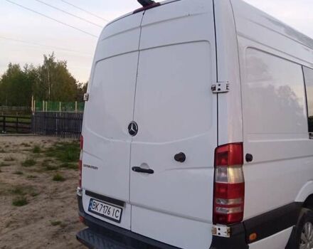 Белый Мерседес Sprinter, объемом двигателя 2.14 л и пробегом 466 тыс. км за 21000 $, фото 5 на Automoto.ua