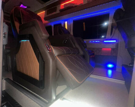 Білий Мерседес Sprinter, об'ємом двигуна 2.99 л та пробігом 380 тис. км за 44400 $, фото 33 на Automoto.ua