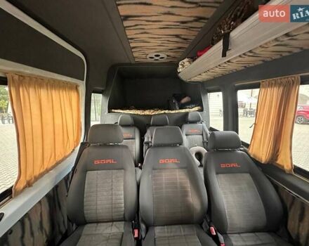 Белый Мерседес Sprinter, объемом двигателя 3 л и пробегом 750 тыс. км за 26500 $, фото 13 на Automoto.ua
