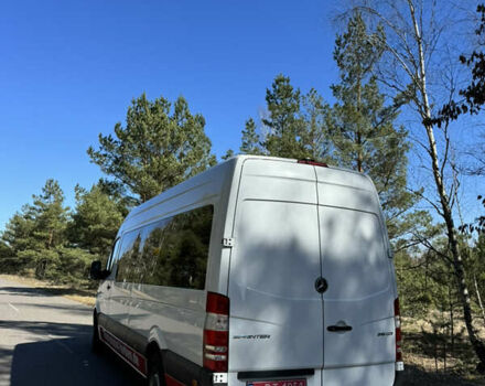 Белый Мерседес Sprinter, объемом двигателя 2.1 л и пробегом 370 тыс. км за 25700 $, фото 7 на Automoto.ua