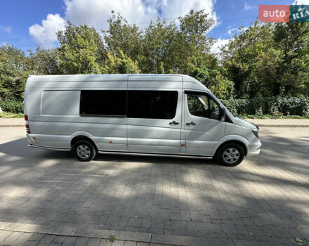 Белый Мерседес Sprinter, объемом двигателя 2.99 л и пробегом 430 тыс. км за 43900 $, фото 3 на Automoto.ua