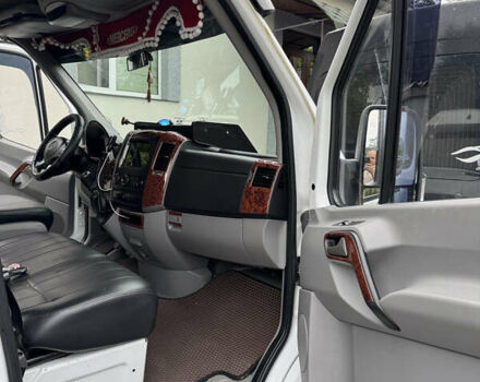 Белый Мерседес Sprinter, объемом двигателя 3 л и пробегом 200 тыс. км за 40000 $, фото 7 на Automoto.ua