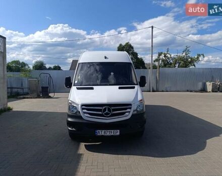 Белый Мерседес Sprinter, объемом двигателя 2.2 л и пробегом 352 тыс. км за 25600 $, фото 1 на Automoto.ua