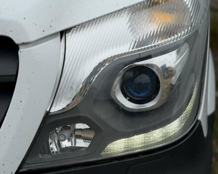 Белый Мерседес Sprinter, объемом двигателя 2.14 л и пробегом 880 тыс. км за 27000 $, фото 9 на Automoto.ua