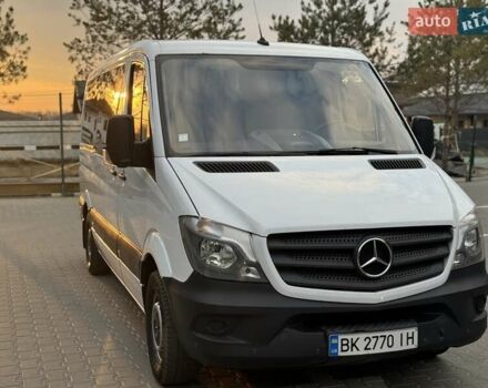 Белый Мерседес Sprinter, объемом двигателя 2.2 л и пробегом 420 тыс. км за 20900 $, фото 9 на Automoto.ua