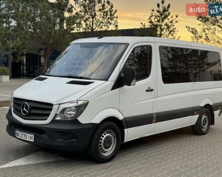 Белый Мерседес Sprinter, объемом двигателя 2.2 л и пробегом 420 тыс. км за 20900 $, фото 4 на Automoto.ua