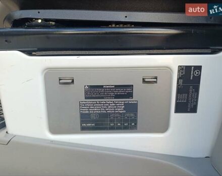 Белый Мерседес Sprinter, объемом двигателя 2.2 л и пробегом 352 тыс. км за 25600 $, фото 18 на Automoto.ua