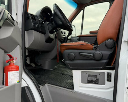 Білий Мерседес Sprinter, об'ємом двигуна 2.14 л та пробігом 268 тис. км за 25000 $, фото 11 на Automoto.ua