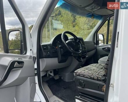 Білий Мерседес Sprinter, об'ємом двигуна 3 л та пробігом 500 тис. км за 28500 $, фото 16 на Automoto.ua