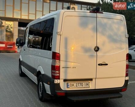 Белый Мерседес Sprinter, объемом двигателя 2.2 л и пробегом 420 тыс. км за 20900 $, фото 22 на Automoto.ua