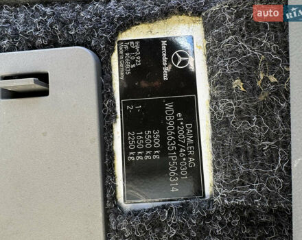 Белый Мерседес Sprinter, объемом двигателя 2.1 л и пробегом 370 тыс. км за 25700 $, фото 14 на Automoto.ua