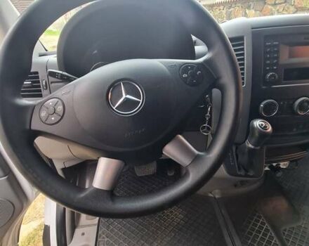Белый Мерседес Sprinter, объемом двигателя 2.99 л и пробегом 496 тыс. км за 45000 $, фото 3 на Automoto.ua