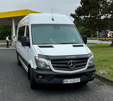 Белый Мерседес Sprinter, объемом двигателя 3.22 л и пробегом 700 тыс. км за 22000 $, фото 9 на Automoto.ua