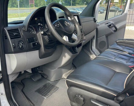 Белый Мерседес Sprinter, объемом двигателя 2.2 л и пробегом 333 тыс. км за 29000 $, фото 33 на Automoto.ua