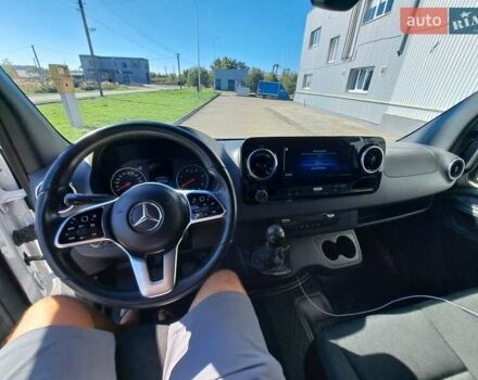 Белый Мерседес Sprinter, объемом двигателя 2.2 л и пробегом 354 тыс. км за 34343 $, фото 13 на Automoto.ua