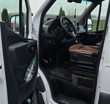 Белый Мерседес Sprinter, объемом двигателя 2.2 л и пробегом 600 тыс. км за 33000 $, фото 20 на Automoto.ua