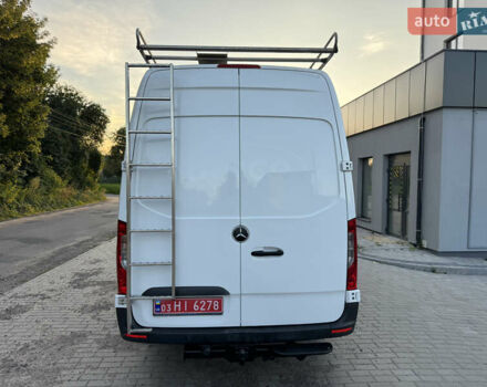 Белый Мерседес Sprinter, объемом двигателя 2.14 л и пробегом 152 тыс. км за 30000 $, фото 6 на Automoto.ua