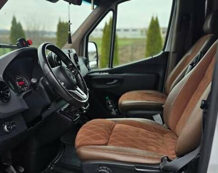 Белый Мерседес Sprinter, объемом двигателя 2.2 л и пробегом 600 тыс. км за 33000 $, фото 19 на Automoto.ua