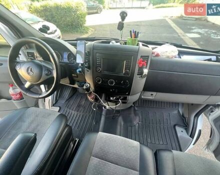 Белый Мерседес Sprinter, объемом двигателя 2.14 л и пробегом 650 тыс. км за 23000 $, фото 14 на Automoto.ua