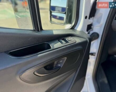 Белый Мерседес Sprinter, объемом двигателя 3 л и пробегом 400 тыс. км за 39950 $, фото 23 на Automoto.ua