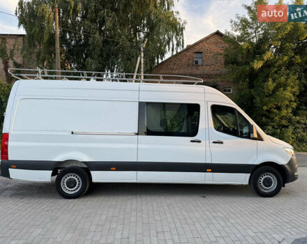 Белый Мерседес Sprinter, объемом двигателя 2.14 л и пробегом 152 тыс. км за 30000 $, фото 3 на Automoto.ua