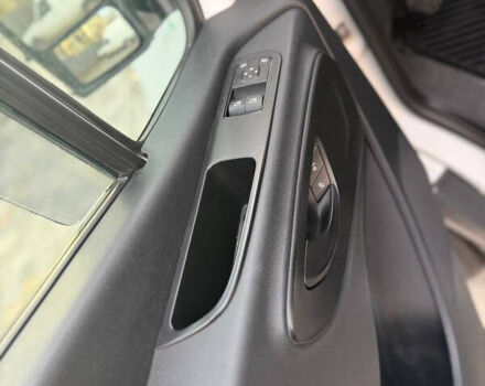 Белый Мерседес Sprinter, объемом двигателя 2.1 л и пробегом 325 тыс. км за 39984 $, фото 20 на Automoto.ua