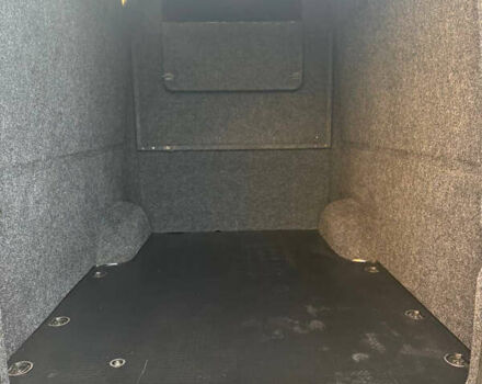 Белый Мерседес Sprinter, объемом двигателя 2.1 л и пробегом 325 тыс. км за 39984 $, фото 15 на Automoto.ua