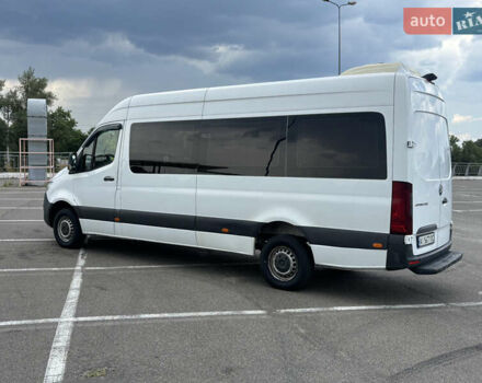 Белый Мерседес Sprinter, объемом двигателя 0 л и пробегом 700 тыс. км за 31000 $, фото 3 на Automoto.ua