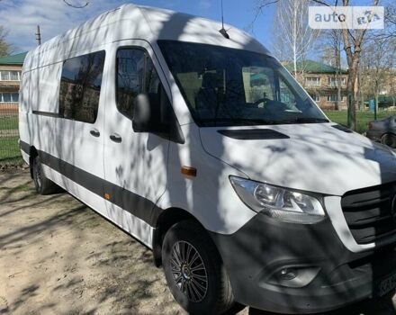 Белый Мерседес Sprinter, объемом двигателя 2.14 л и пробегом 257 тыс. км за 35950 $, фото 3 на Automoto.ua