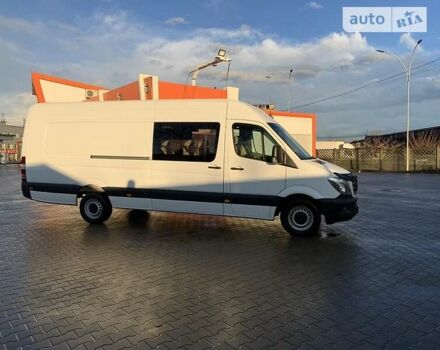 Белый Мерседес Sprinter, объемом двигателя 0 л и пробегом 247 тыс. км за 37000 $, фото 7 на Automoto.ua