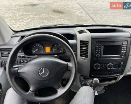 Белый Мерседес Sprinter, объемом двигателя 3 л и пробегом 227 тыс. км за 32900 $, фото 13 на Automoto.ua