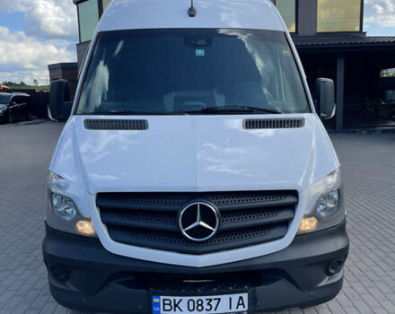 Белый Мерседес Sprinter, объемом двигателя 2.2 л и пробегом 333 тыс. км за 29000 $, фото 2 на Automoto.ua