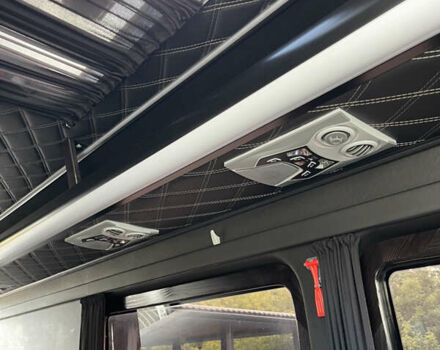 Белый Мерседес Sprinter, объемом двигателя 2.2 л и пробегом 333 тыс. км за 29000 $, фото 19 на Automoto.ua