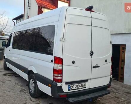 Белый Мерседес Sprinter, объемом двигателя 2.1 л и пробегом 495 тыс. км за 26999 $, фото 1 на Automoto.ua