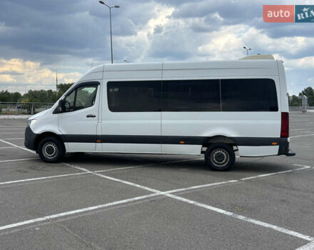 Белый Мерседес Sprinter, объемом двигателя 0 л и пробегом 700 тыс. км за 31000 $, фото 2 на Automoto.ua