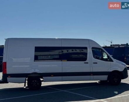 Белый Мерседес Sprinter, объемом двигателя 3 л и пробегом 400 тыс. км за 39950 $, фото 3 на Automoto.ua