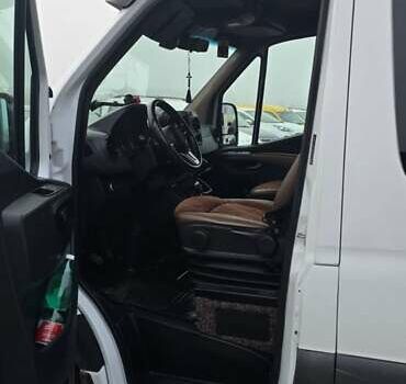 Белый Мерседес Sprinter, объемом двигателя 2.2 л и пробегом 600 тыс. км за 33000 $, фото 28 на Automoto.ua