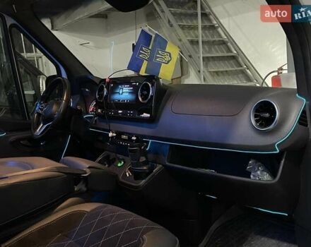 Белый Мерседес Sprinter, объемом двигателя 3 л и пробегом 509 тыс. км за 41500 $, фото 18 на Automoto.ua