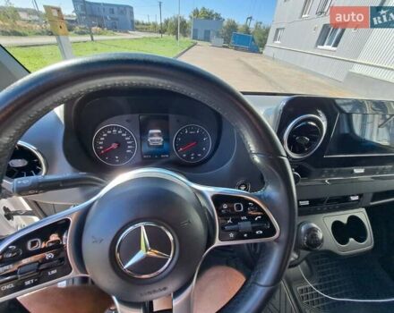 Белый Мерседес Sprinter, объемом двигателя 2.2 л и пробегом 354 тыс. км за 34343 $, фото 10 на Automoto.ua