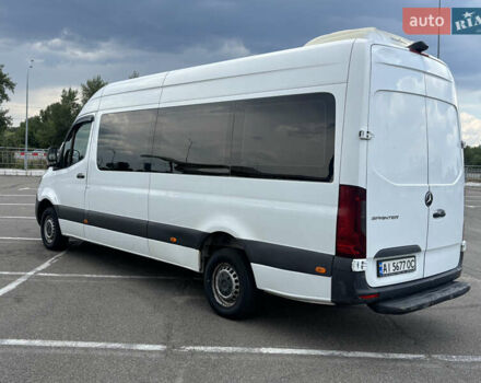 Белый Мерседес Sprinter, объемом двигателя 0 л и пробегом 700 тыс. км за 31000 $, фото 4 на Automoto.ua