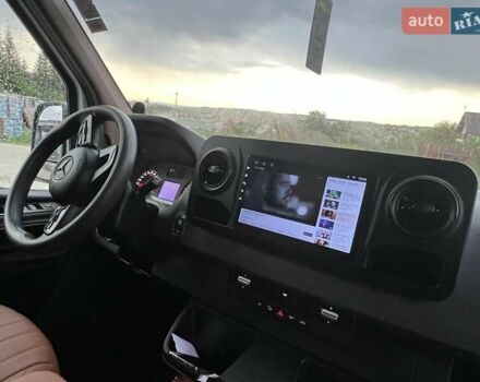 Белый Мерседес Sprinter, объемом двигателя 2.14 л и пробегом 289 тыс. км за 29999 $, фото 14 на Automoto.ua